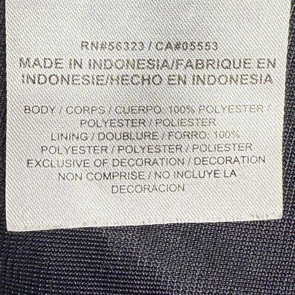 Nike Storm-Fit Women’s Black Hooded Windbreaker Jacket Size Large Waterproof - Picture 7 of 11